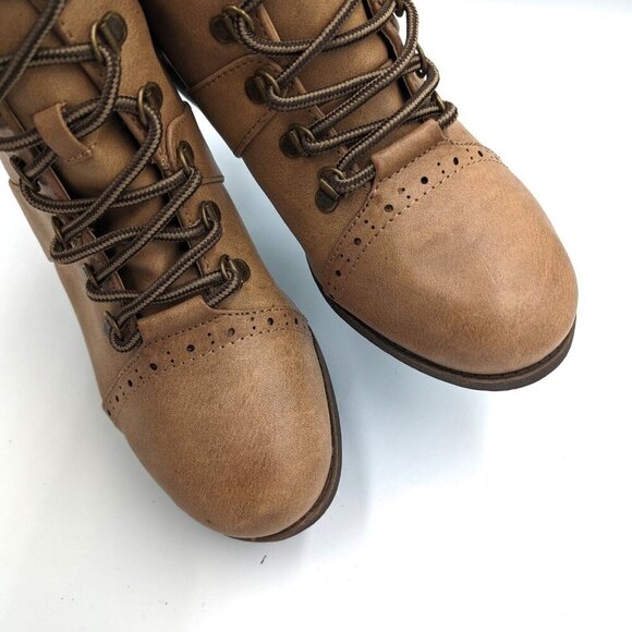 Buckle BKE Cameo Cap Toe Hiking Boots Shearling Lined Brogue Women's 9 (39) - Picture 6 of 9